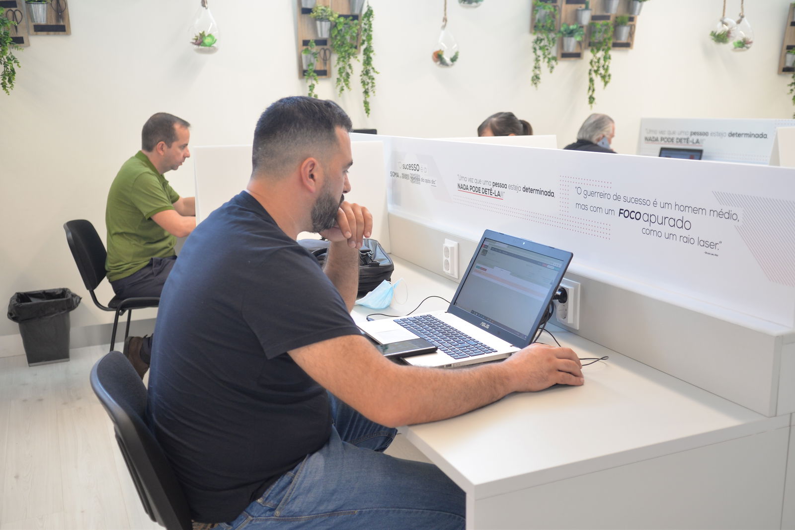 +Acompanhamento, +Simples, +Feliz