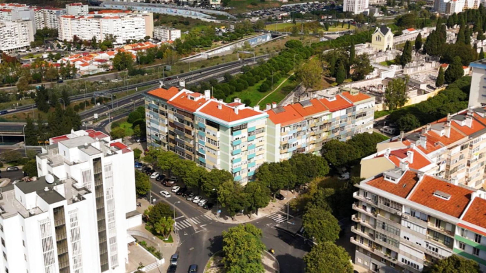 Descobre o espaço perfeito para encontrar o teu novo lar!