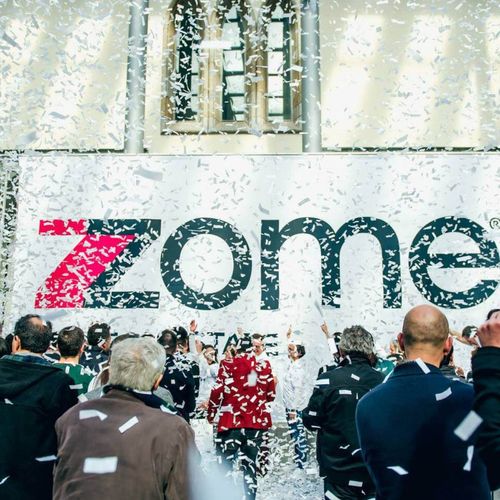 Como é que "mudamos vidas juntos"?